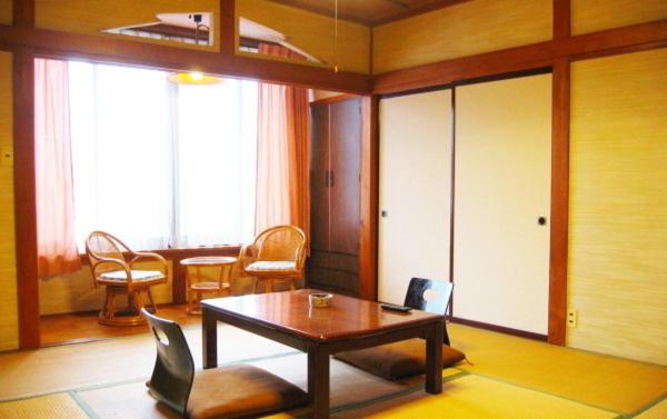 Country Inn Kashiwabara Хакуба Екстериор снимка